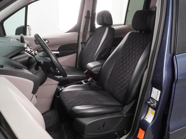 Ford Transit Connect II Рестайлинг с пробегом 2018 года, цена 1 897 000 рублей, 187200 км, компактвэн, Автокод Объявления