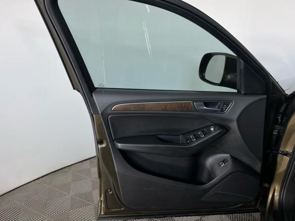 Audi Q5 I (8R) Рестайлинг с пробегом 2013 года, цена 1 649 000 рублей, 187900 км, внедорожник, Автокод Объявления