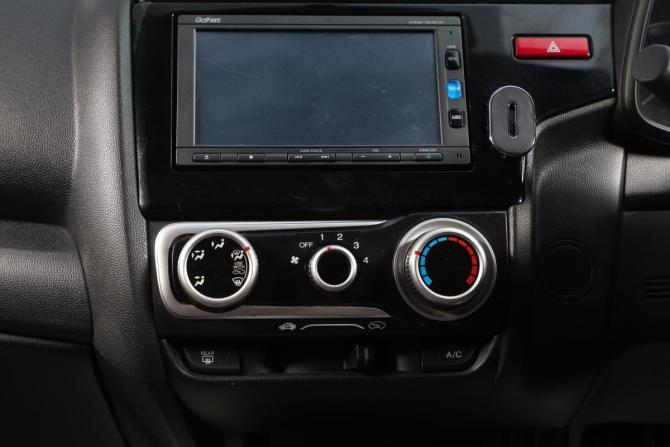 Honda Fit III Рестайлинг с пробегом 2013 года, цена 959 000 рублей, 86600 км, хэтчбек, Автокод Объявления