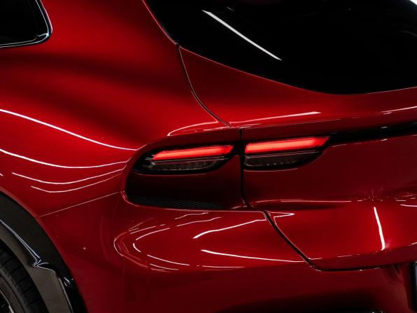 Ferrari Purosangue с пробегом 2025 года, цена 56 000 000 рублей, 7701 км, внедорожник, Автокод Объявления