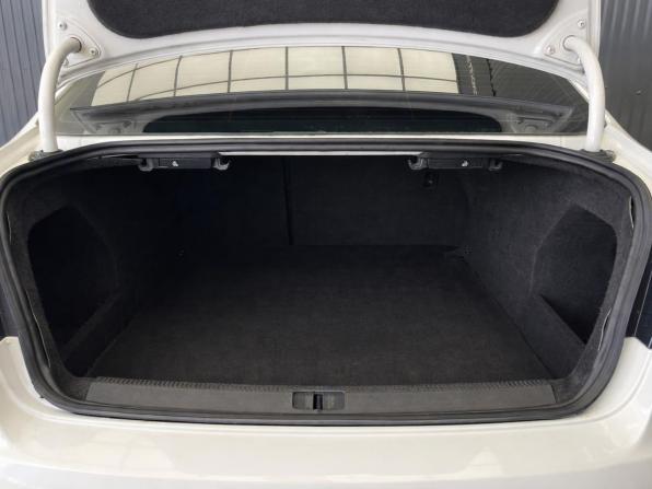 Volkswagen Passat B7 с пробегом 2012 года, цена 747 000 рублей, 330000 км, седан, Автокод Объявления