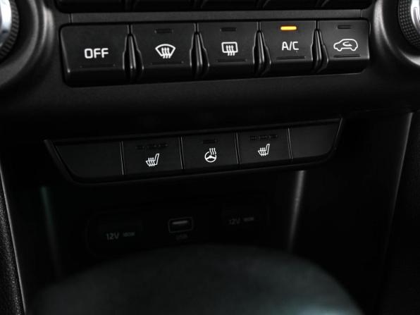 Kia Sportage IV Рестайлинг с пробегом 2021 года, цена 2 649 000 рублей, 63782 км, внедорожник, Автокод Объявления