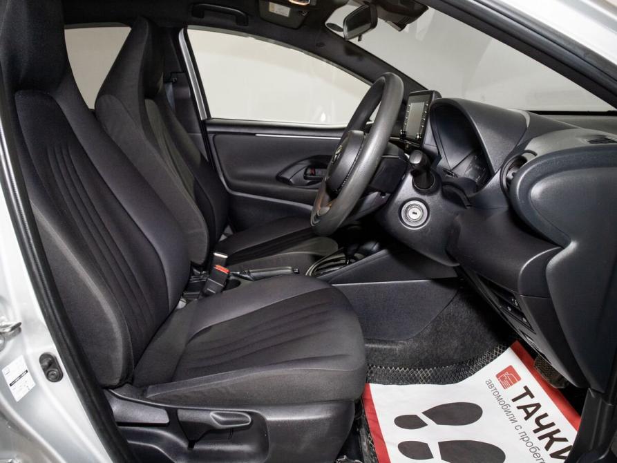 Toyota Yaris IV Иркутск  - изображение 5