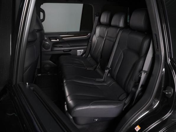 Lexus LX III Рестайлинг 2 с пробегом 2018 года, цена 9 860 000 рублей, 63737 км, внедорожник, Автокод Объявления