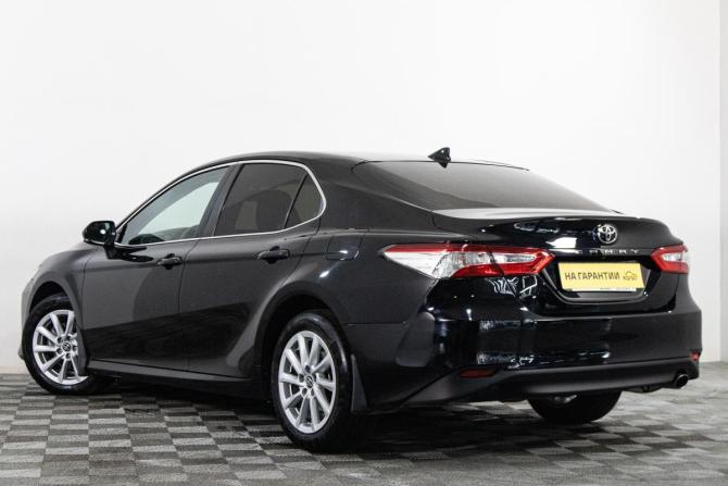 Toyota Camry VIII (XV70) Рестайлинг с пробегом 2021 года, цена 2 899 000 рублей, 51300 км, седан, Автокод Объявления