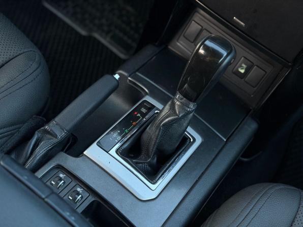Toyota Land Cruiser Prado 150 Series Рестайлинг 1 с пробегом 2014 года, цена 3 220 000 рублей, 193000 км, внедорожник, Автокод Объявления