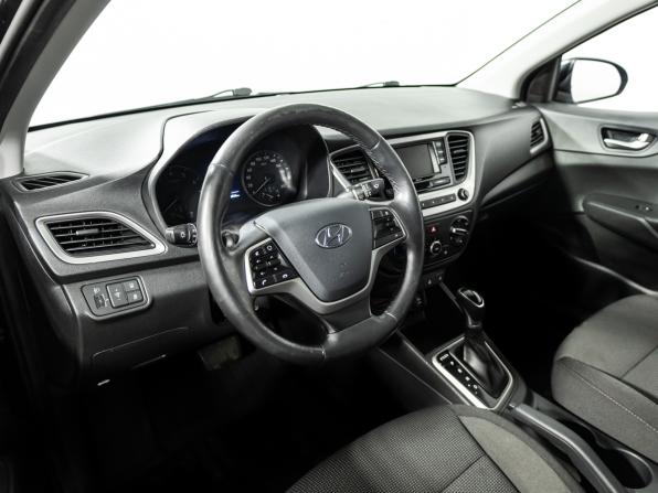 Hyundai Solaris II с пробегом 2018 года, цена 999 700 рублей, 144843 км, седан, Автокод Объявления