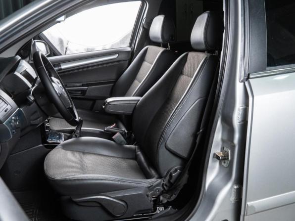 Opel Astra H Рестайлинг с пробегом 2011 года, цена 660 000 рублей, 198938 км, седан, Автокод Объявления