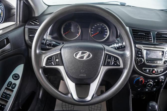 Hyundai Solaris I Рестайлинг с пробегом 2015 года, цена 849 000 рублей, 173000 км, седан, Автокод Объявления