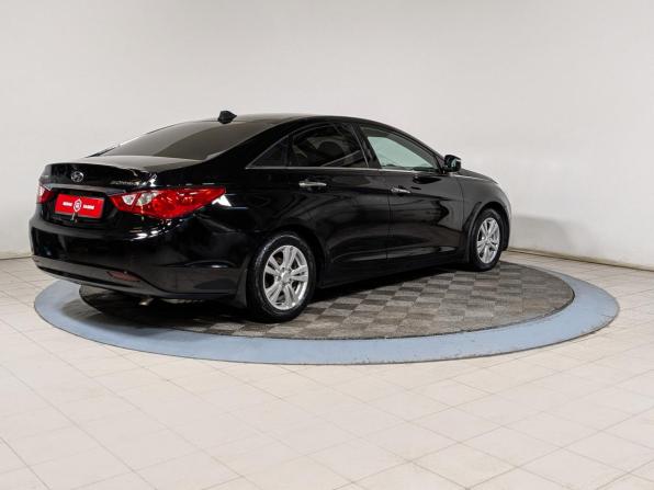 Hyundai Sonata VI (YF) с пробегом 2010 года, цена 1 049 900 рублей, 283000 км, седан, Автокод Объявления