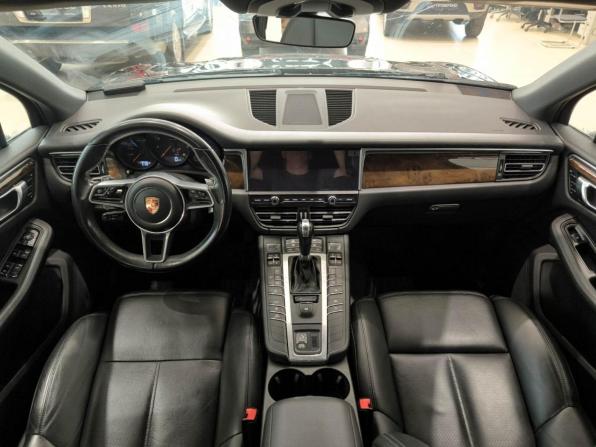 Porsche Macan I Рестайлинг с пробегом 2019 года, цена 4 500 000 рублей, 118390 км, внедорожник, Автокод Объявления