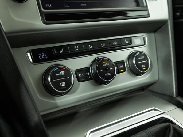 Volkswagen Passat B8 с пробегом 2016 года, цена 1 929 700 рублей, 149265 км, седан, Автокод Объявления