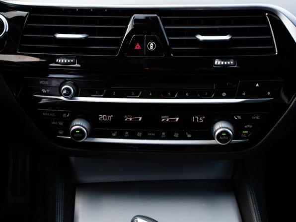BMW 5 серии VII (G30/G31/G38) с пробегом 2019 года, цена 3 289 000 рублей, 184979 км, седан, Автокод Объявления