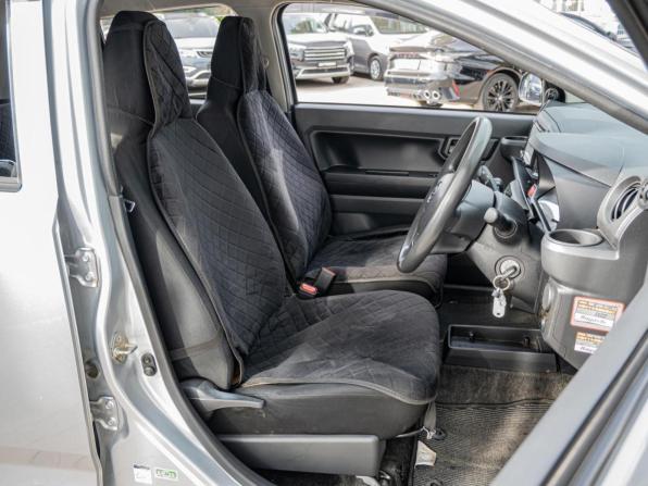 Daihatsu Mira e:S II с пробегом 2021 года, цена 901 000 рублей, 68273 км, хэтчбек, Автокод Объявления