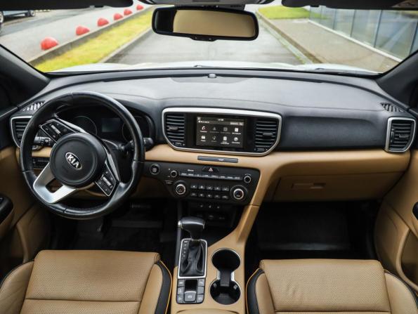 Kia Sportage IV Рестайлинг с пробегом 2019 года, цена 2 449 000 рублей, 108000 км, внедорожник, Автокод Объявления