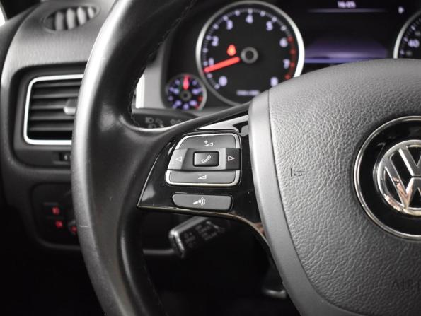 Volkswagen Touareg II с пробегом 2012 года, цена 2 389 900 рублей, 159957 км, внедорожник, Автокод Объявления