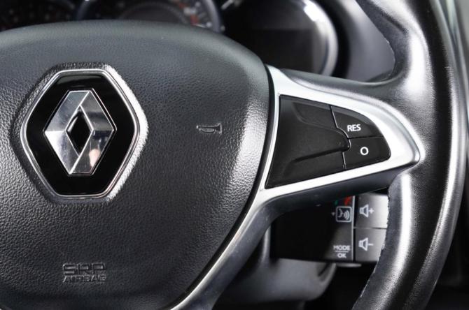 Renault Sandero II Рестайлинг с пробегом 2018 года, цена 969 000 рублей, 187000 км, хэтчбек, Автокод Объявления