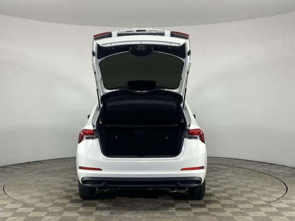 Skoda Rapid II с пробегом 2022 года, цена 1 590 000 рублей, 70514 км, лифтбек, Автокод Объявления