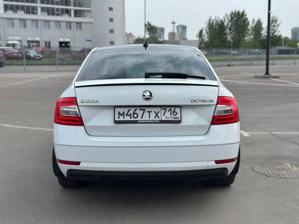 Skoda Octavia III (A7) Рестайлинг с пробегом 2018 года, цена 1 350 000 рублей, 212485 км, лифтбек, Автокод Объявления