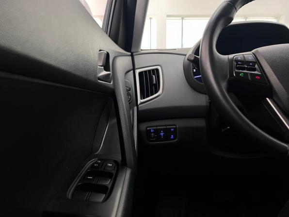 Hyundai Creta I с пробегом 2016 года, цена 1 550 000 рублей, 176100 км, внедорожник, Автокод Объявления