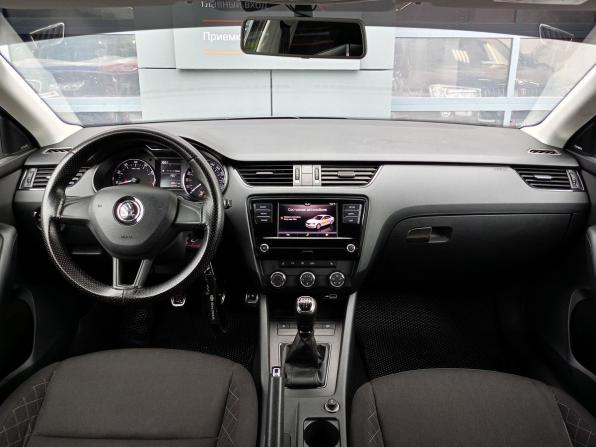 Skoda Octavia III (A7) Рестайлинг с пробегом 2018 года, цена 1 645 000 рублей, 72854 км, лифтбек, Автокод Объявления