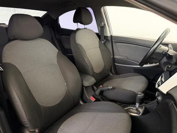 Hyundai Solaris I с пробегом 2012 года, цена 850 000 рублей, 205000 км, седан, Автокод Объявления