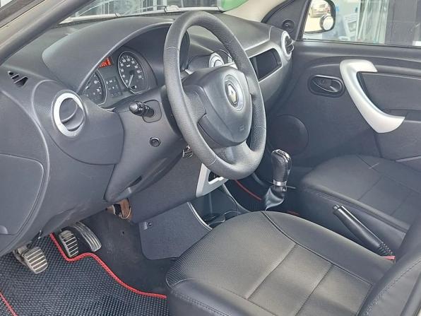Renault Logan I Рестайлинг с пробегом 2013 года, цена 465 000 рублей, 188485 км, седан, Автокод Объявления