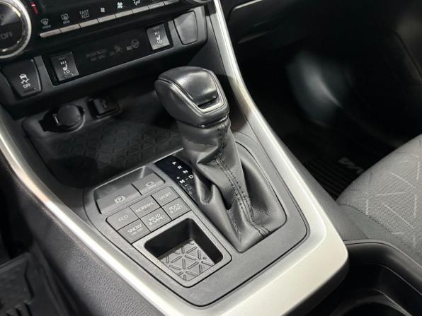 Toyota RAV4 V (XA50) с пробегом 2021 года, цена 3 000 000 рублей, 96780 км, внедорожник, Автокод Объявления