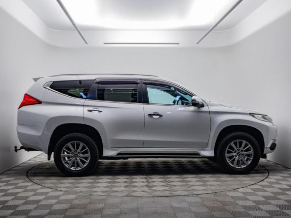 Mitsubishi Pajero Sport III с пробегом 2018 года, цена 2 470 000 рублей, 242957 км, внедорожник, Автокод Объявления