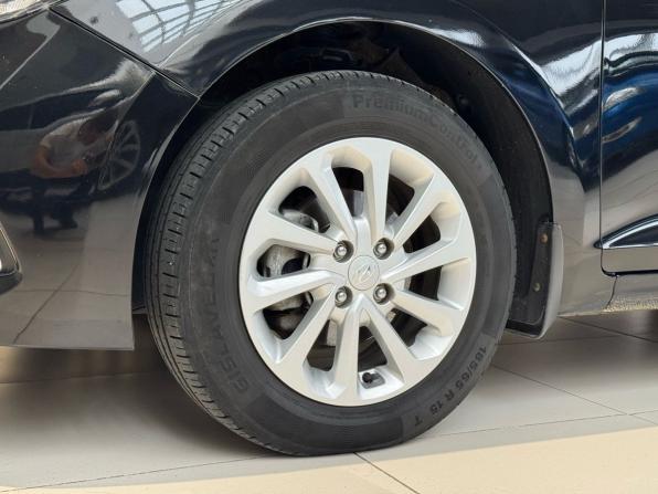 Hyundai Solaris II с пробегом 2018 года, цена 1 299 000 рублей, 149959 км, седан, Автокод Объявления