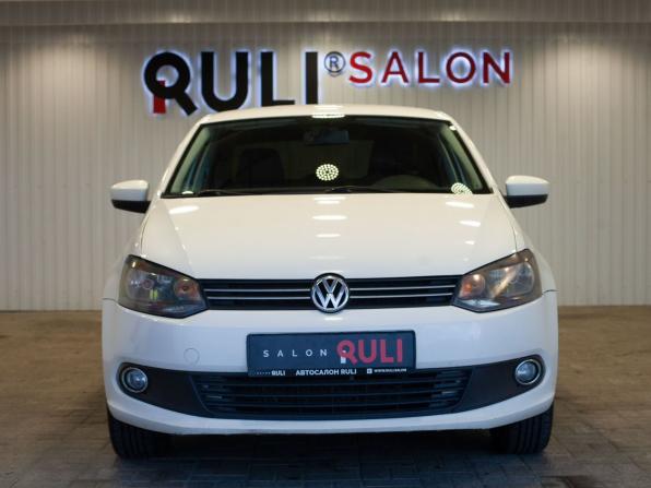 Volkswagen Polo V с пробегом 2010 года, цена 640 000 рублей, 267326 км, седан, Автокод Объявления