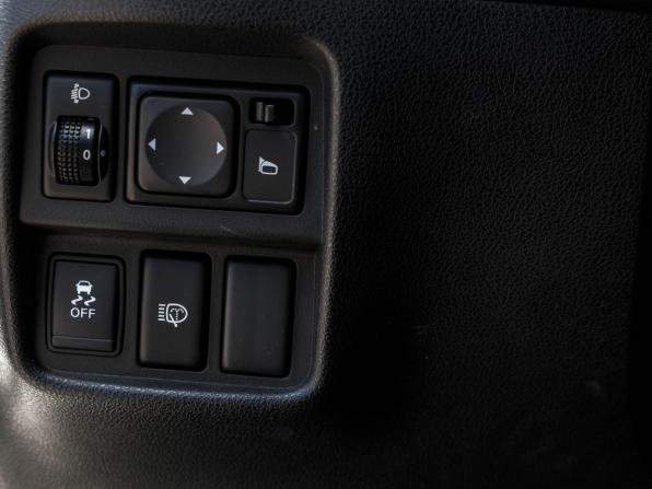 Nissan Juke I с пробегом 2013 года, цена 990 000 рублей, 110311 км, внедорожник, Автокод Объявления