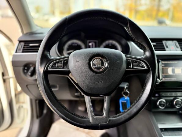 Skoda Octavia III (A7) с пробегом 2016 года, цена 1 239 000 рублей, 153999 км, лифтбек, Автокод Объявления