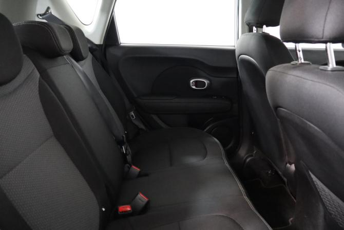 Kia Soul II Рестайлинг с пробегом 2018 года, цена 1 359 000 рублей, 132000 км, хэтчбек, Автокод Объявления