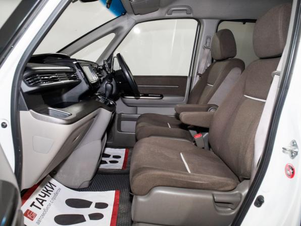 Honda Stepwgn V с пробегом 2016 года, цена 1 880 000 рублей, 155550 км, минивэн, Автокод Объявления