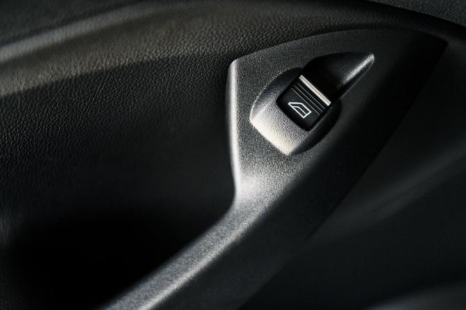 Ford Kuga II с пробегом 2016 года, цена 1 600 000 рублей, 96000 км, внедорожник, Автокод Объявления