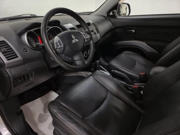 Mitsubishi Outlander II с пробегом 2008 года, цена 1 000 000 рублей, 179504 км, внедорожник, Автокод Объявления