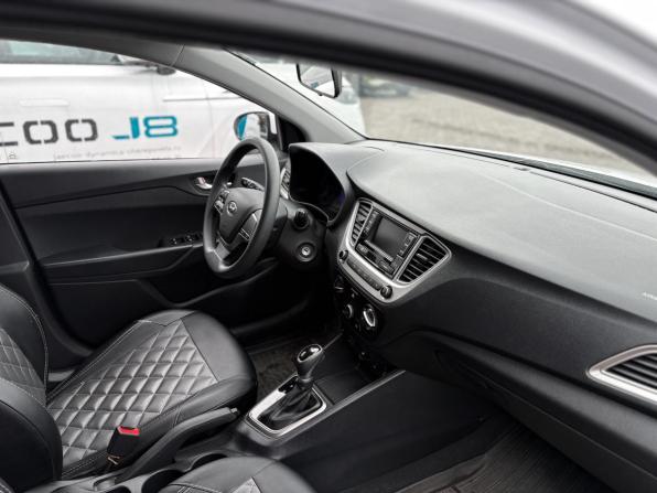 Hyundai Solaris II Рестайлинг с пробегом 2021 года, цена 1 592 000 рублей, 71316 км, седан, Автокод Объявления