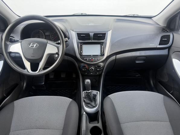 Hyundai Solaris I с пробегом 2013 года, цена 585 000 рублей, 332792 км, седан, Автокод Объявления