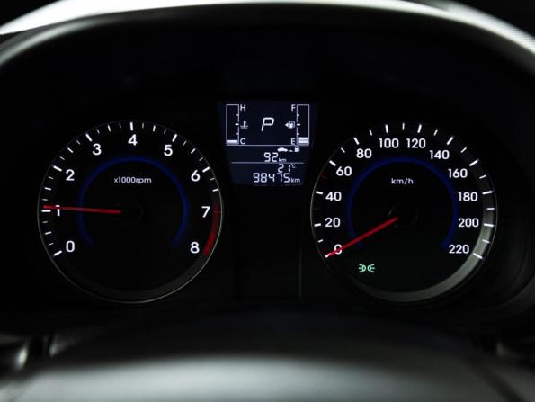 Hyundai Solaris I Рестайлинг с пробегом 2015 года, цена 999 777 рублей, 98403 км, седан, Автокод Объявления