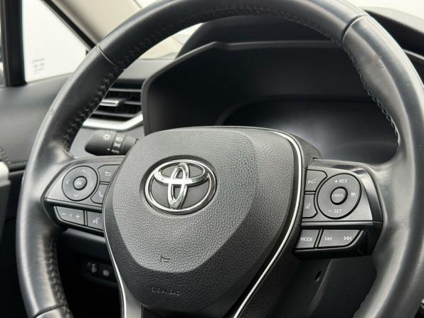 Toyota RAV4 V (XA50) с пробегом 2023 года, цена 3 552 000 рублей, 44300 км, внедорожник, Автокод Объявления