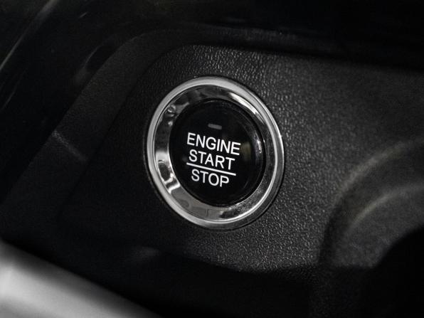Honda Stepwgn V с пробегом 2017 года, цена 2 100 000 рублей, 59348 км, минивэн, Автокод Объявления
