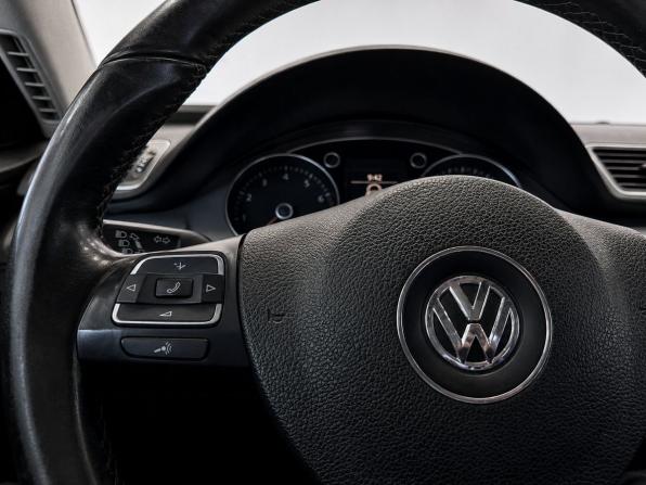 Volkswagen Passat B7 с пробегом 2011 года, цена 679 000 рублей, 252450 км, седан, Автокод Объявления