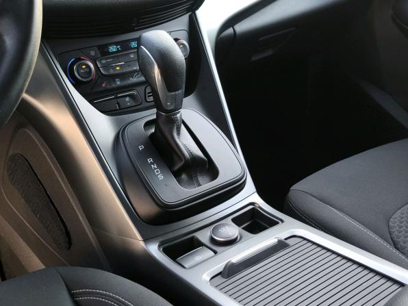Ford Kuga II Рестайлинг с пробегом 2018 года, цена 2 019 000 рублей, 62075 км, внедорожник, Автокод Объявления