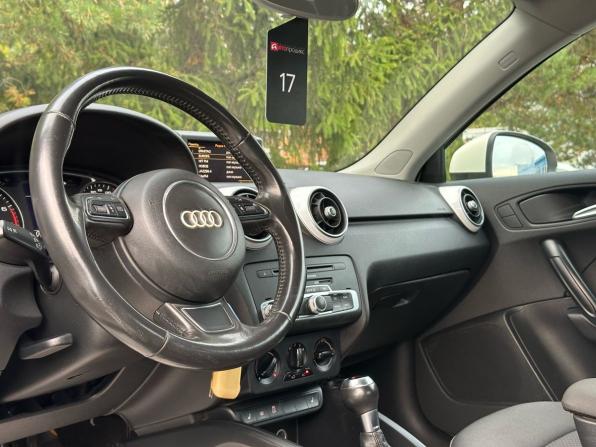 Audi A1 I (8X) с пробегом 2012 года, цена 819 000 рублей, 169536 км, хэтчбек, Автокод Объявления