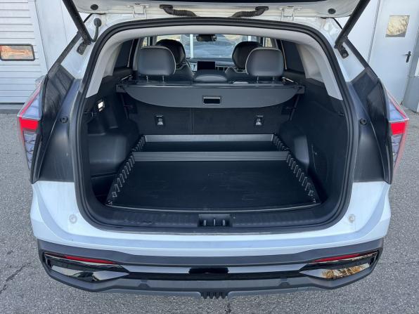 Geely Atlas II с пробегом 2024 года, цена 3 600 000 рублей, 6928 км, внедорожник, Автокод Объявления