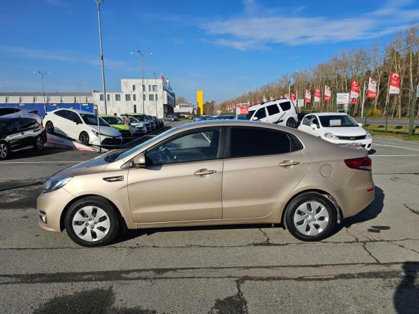Kia Rio III Рестайлинг с пробегом 2015 года, цена 799 995 рублей, 159473 км, седан, Автокод Объявления