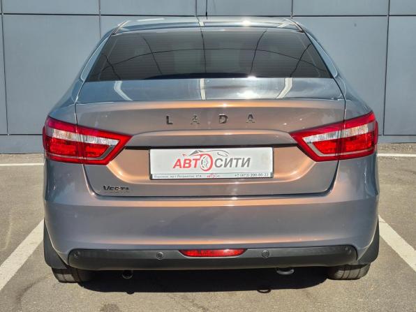Lada (ВАЗ) Vesta I с пробегом 2018 года, цена 950 000 рублей, 52000 км, седан, Автокод Объявления