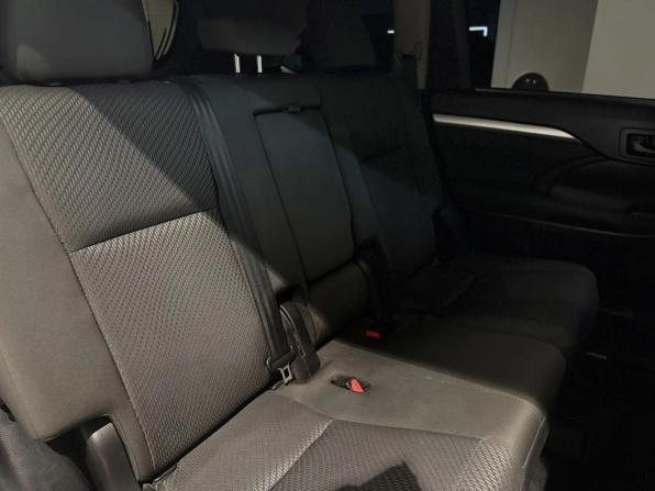 Toyota Highlander III (XU50) Рестайлинг с пробегом 2016 года, цена 2 990 000 рублей, 181743 км, внедорожник, Автокод Объявления