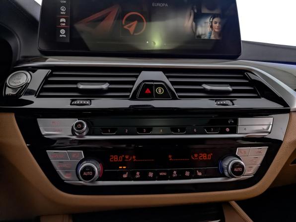 BMW 5 серии VII (G30/G31/G38) Рестайлинг с пробегом 2021 года, цена 4 600 000 рублей, 43290 км, седан, Автокод Объявления